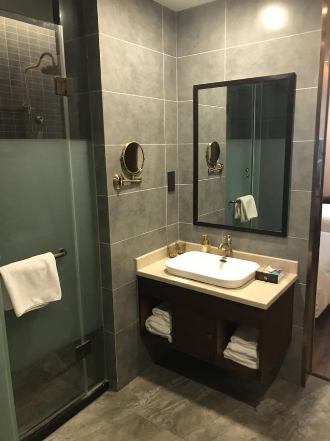 Manxin Hotel Shanghai Xujiahui エクステリア 写真